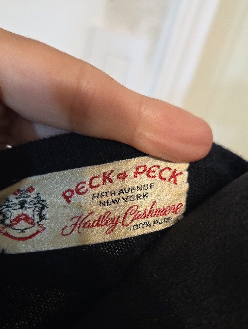 Peck & Peck Hadley Cashmere Classic Black Women's Cardigan Sweater Button Down - Picture 2 of 7